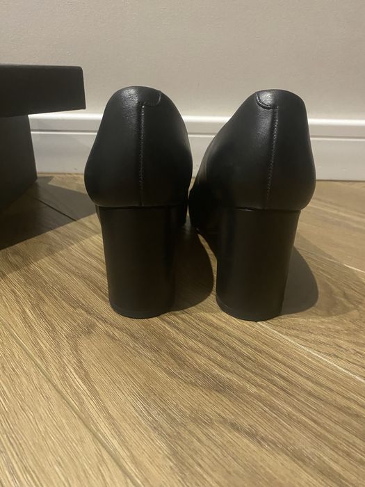 Поодпм туфли лодочки Hugo Boss, оригинал!