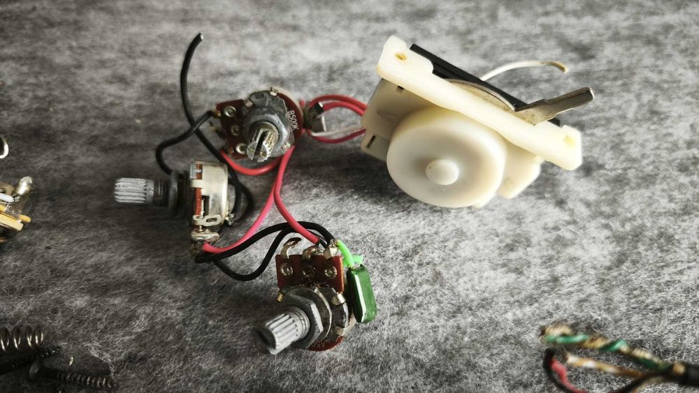 Set doze potentiometre selector chitara electrica Schrödder