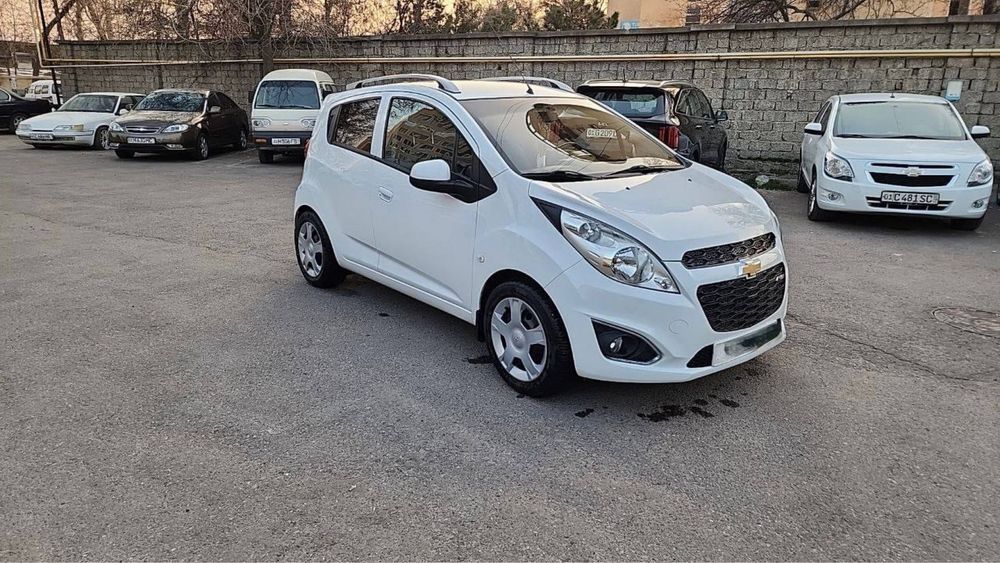 Шевролет спарк автомат 1.25 заводская коробка без дтп один хозяин