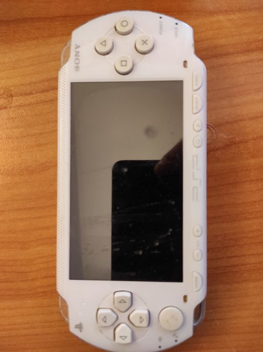 PSP E1004 Defect Alb TarguMures • OLX.ro