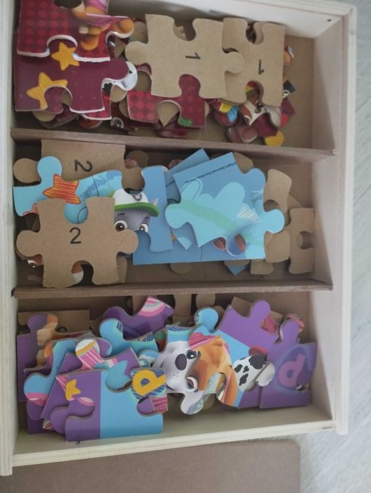 Пъзел на пес патрул в дървена кутия