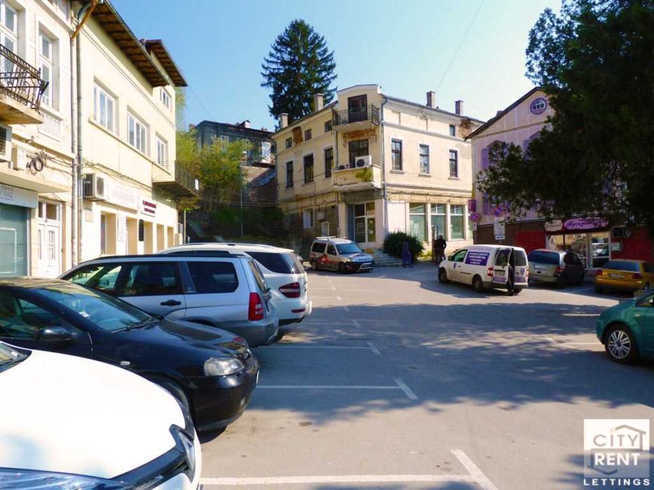 Дава се под наем Офис в Велико Търново, Център - 130 кв.м за 1330 € - Снимка #12