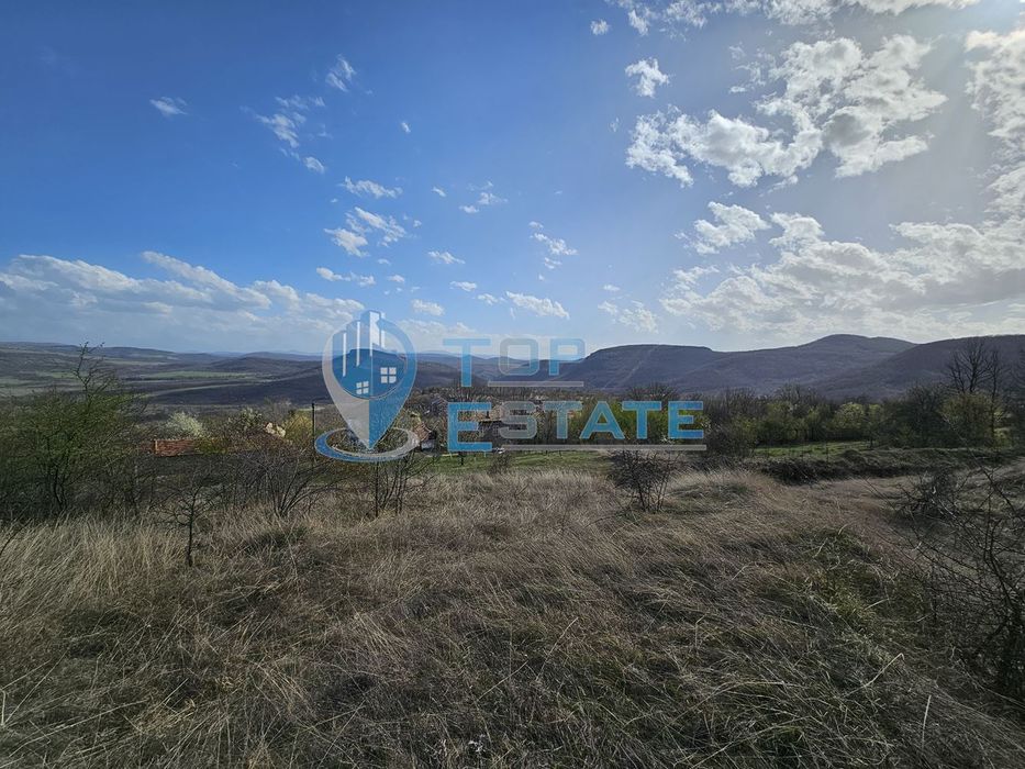 Огромен панорамен парцел с южно изложение над село Геша до гр. Дряново