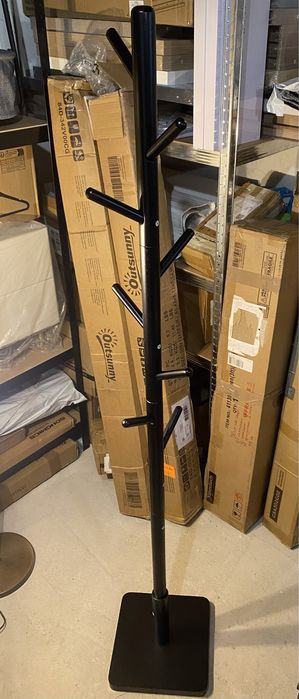 Свободно стояща дървена закачалка за палта