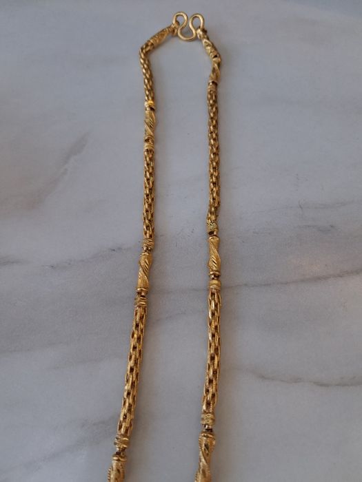 Vand colier de aur dama.