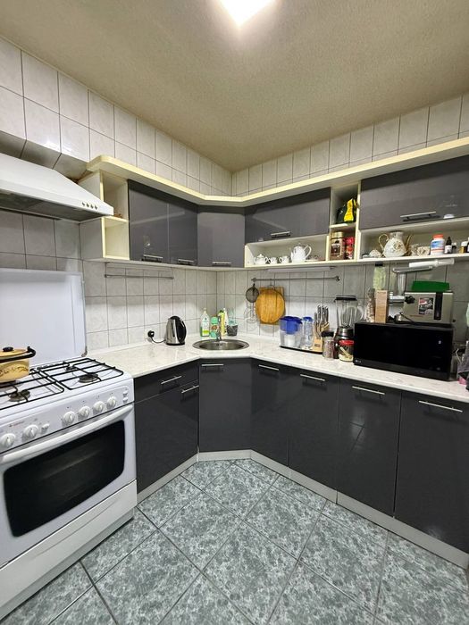 Срочно продаётся 3 ком Ц-6 евролукус