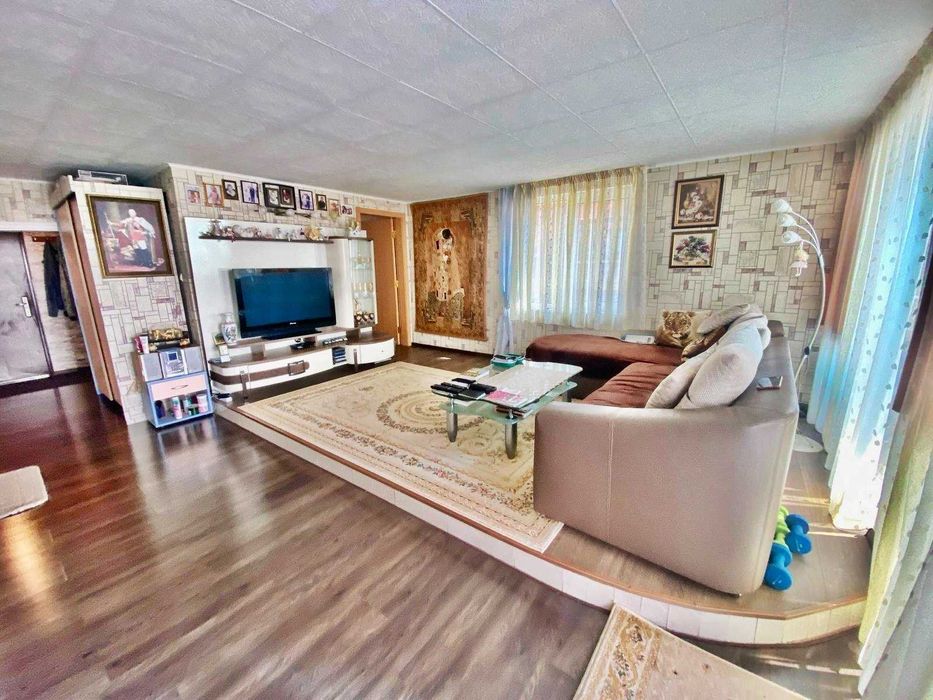 Продава се Тристаен апартамент в Свети Влас - 100 кв.м за 850 €/кв.м - Снимка #1