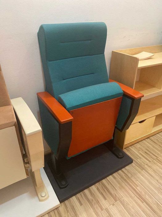 Театральное кресло от производителя качественное и в короткие сроки.