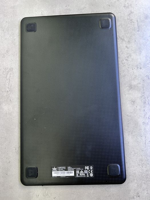 Tabletă grafică Huion H905P – stare impecabilă