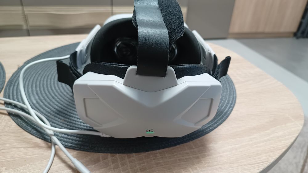 Vând oculus quest 2 ,de 256GB