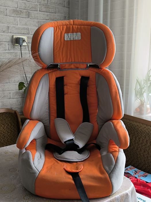 Продам автомобильное кресло бу