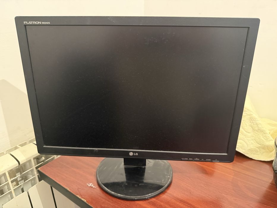 Мониторы 2шт рабочие