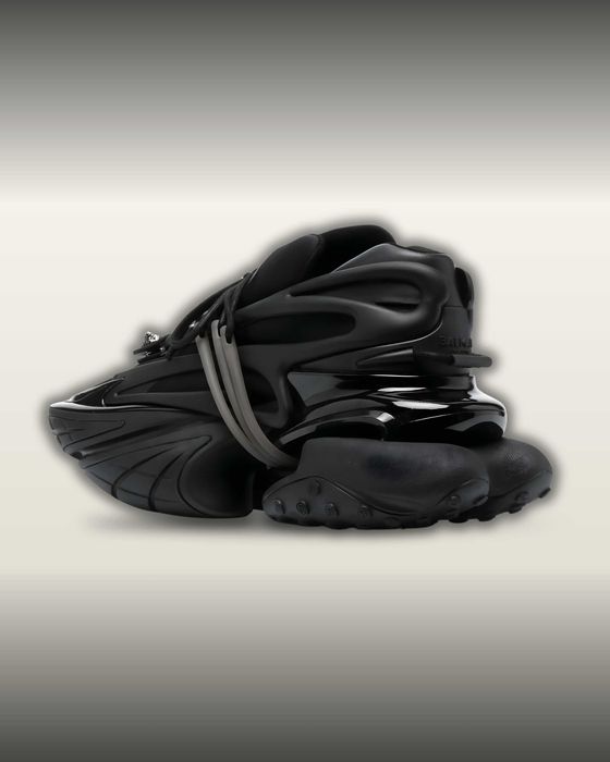 Balmain Unicorn Black