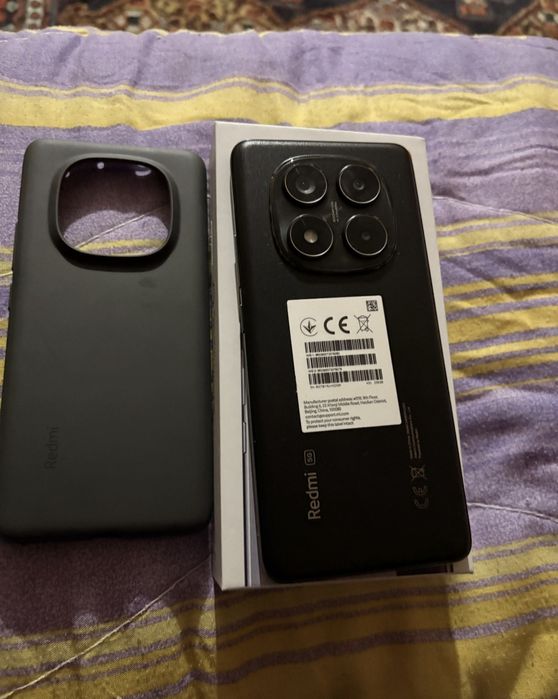 Vând URGENT  Xiaomi redmi note 14 pro 5g  cu 256 GB și 8gb ram