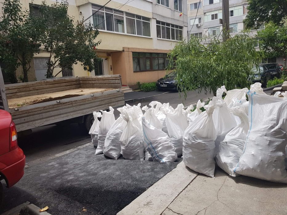 Transport moloz, CONTAINARE- Demolari, Debarasari case apartamente