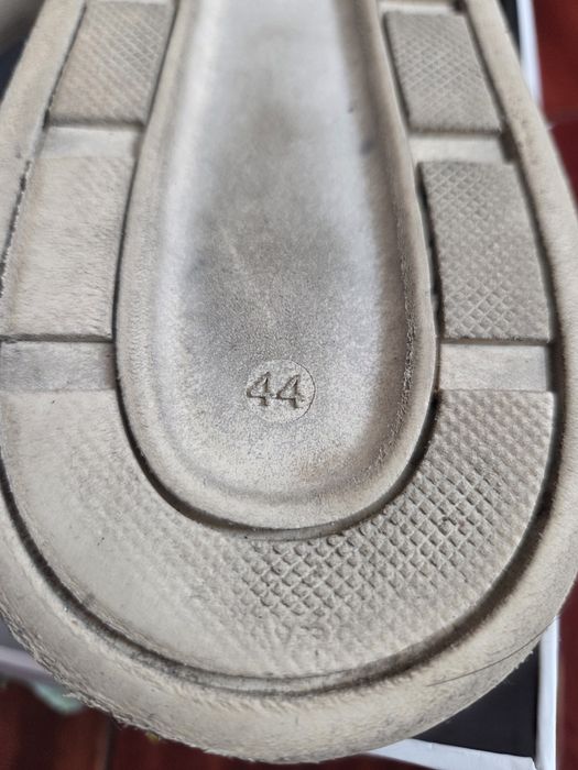 Демисезонные ботинки.Б/У