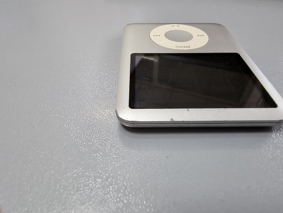 Apple Ipod nano 3gen 4gb silver