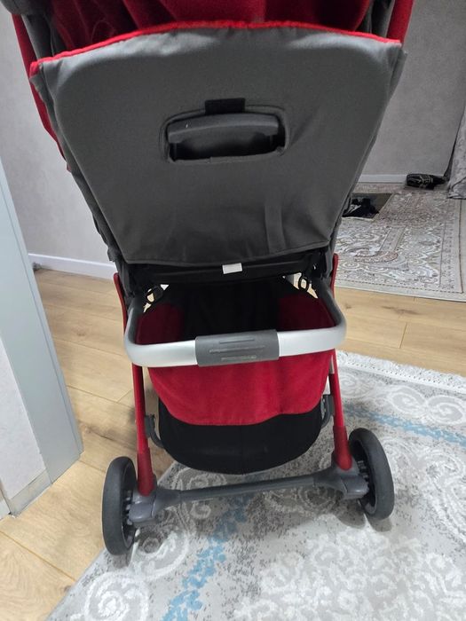 Детская коляска Chicco прогулочная