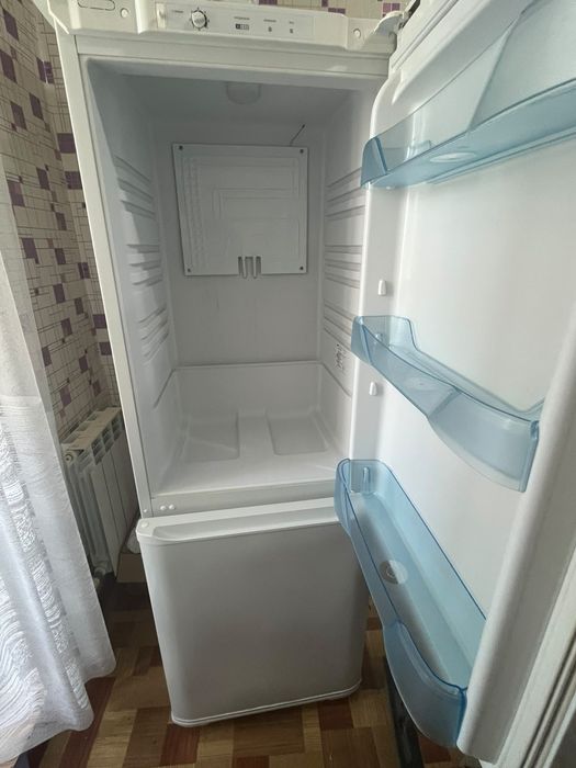 Продам холодильник, не морозит