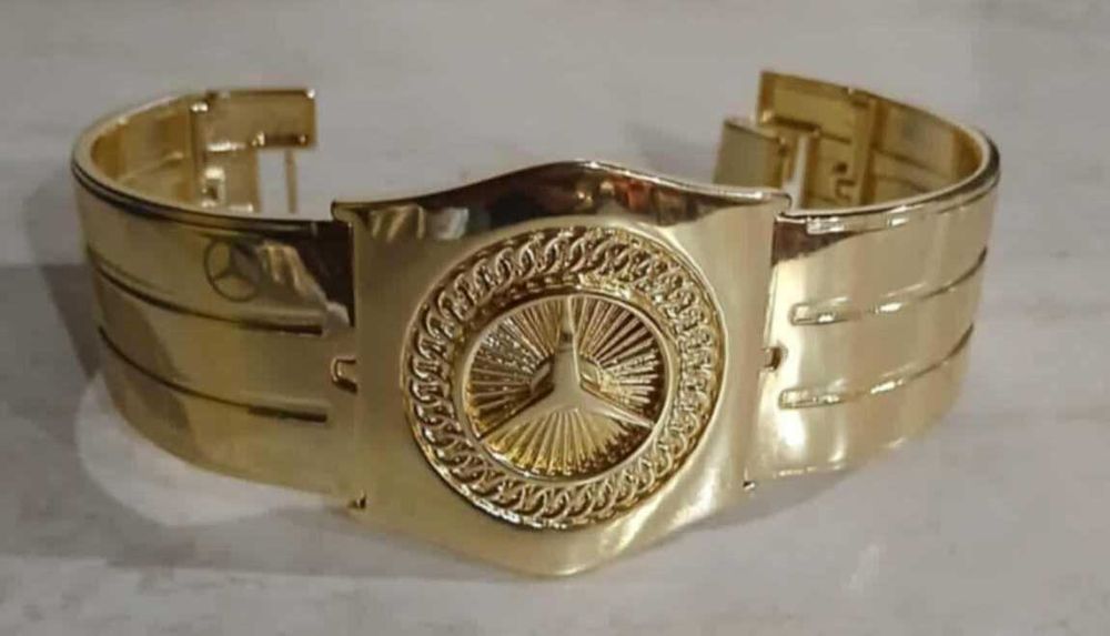 Позлатени бижута златна баня