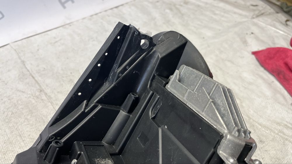 Renault Clio 5 десен фар