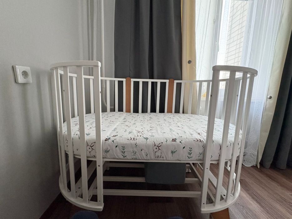 Продам детскую кровать трансформер Tomix Bella