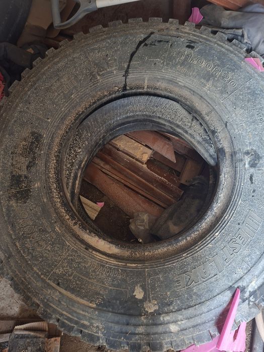 Камаздың балондары бар