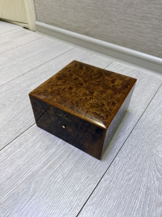 Оригинальная коробка Bregueto