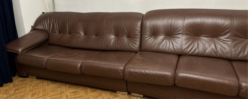 Кожаный диван, раскладной