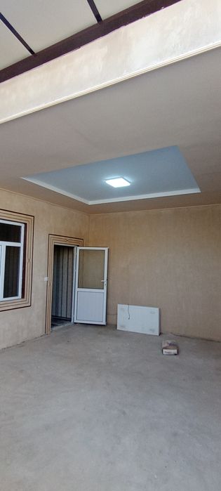 Янгиюльда уй янги курилган 2.2 сотка 55000