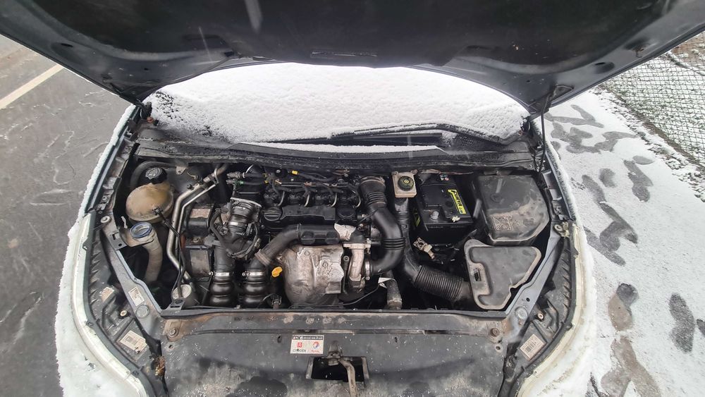 Citroen C4 1.6 HDI 90kc / Ситроен Ц4 1.6 хди НА ЧАСТИ (ЦЯЛ) - СПЕШНО