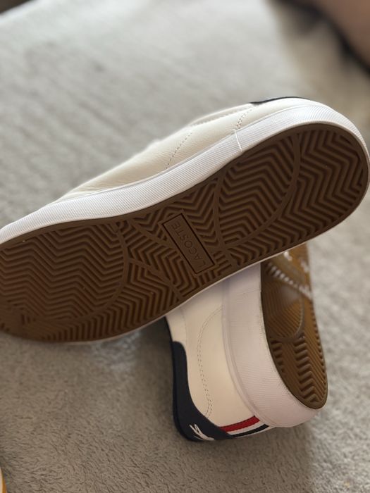 Pantofi Lacoste nr ,  41 , nou , de piele