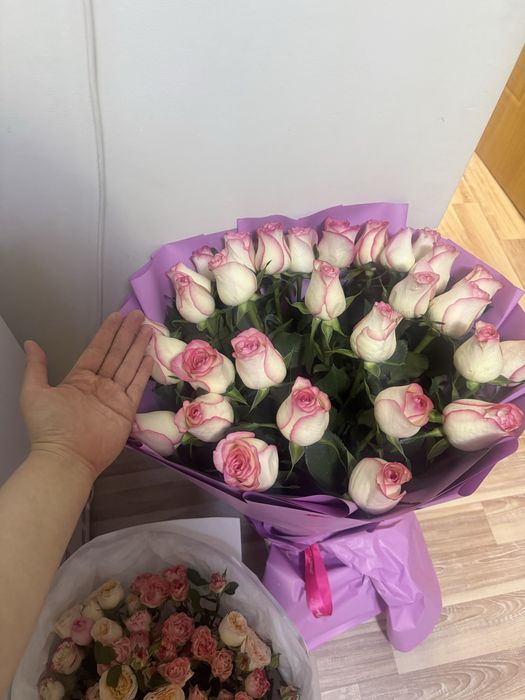 Продам большой букет из 33 роз