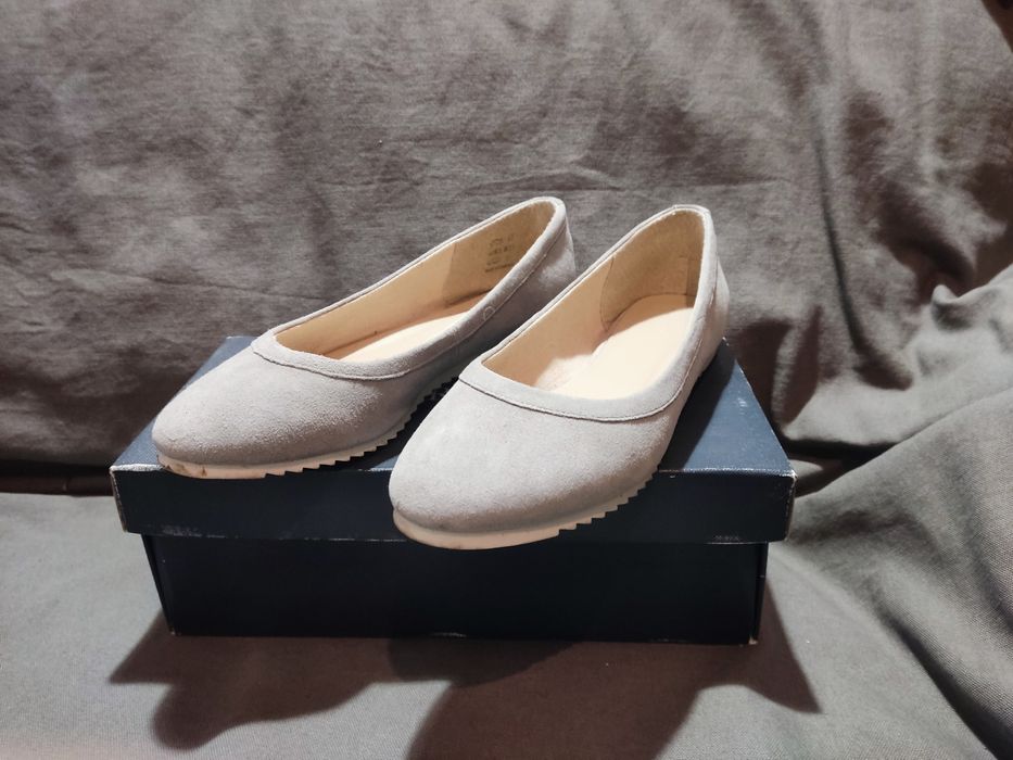 Дамски обувки тип пантофки Pier One