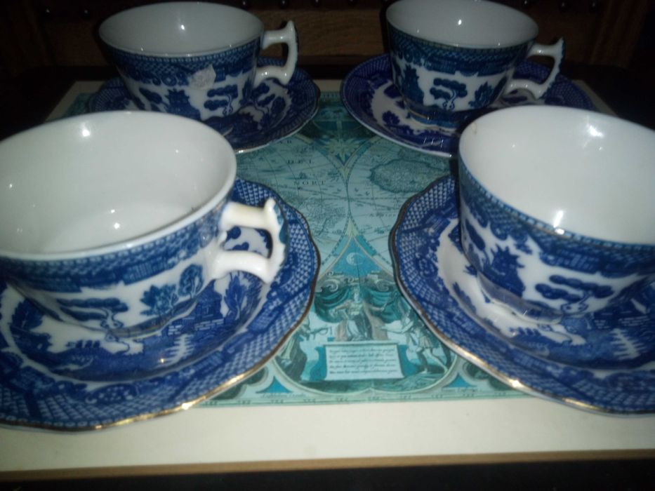 de  vanzare    set  de  cavea  chinesc    originale !!!