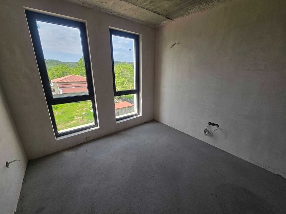Продава се Тристаен апартамент в Стара Загора, Център - 90 кв.м за 754 €/кв.м - Снимка #8