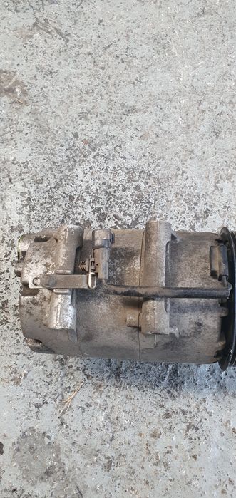 Compresor ac ford focus 2 2.0 tdci an 2009