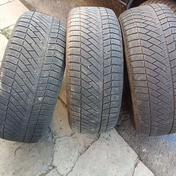 Продам шины. 265/60R/18