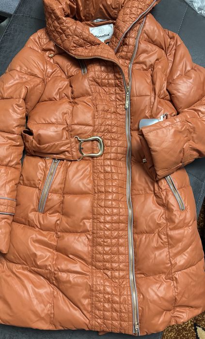 Зимний пуховик отличного качества