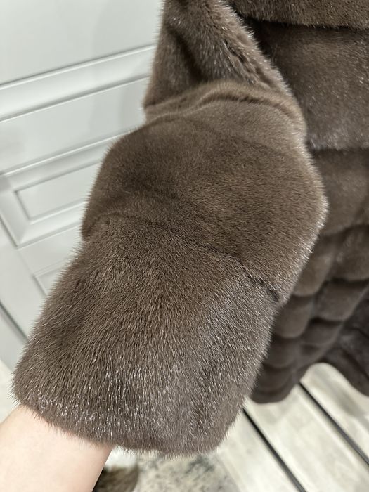 Продам норковую шубу