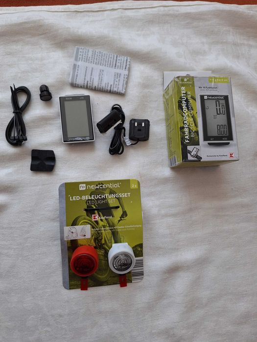 Bicicleta - Ciclocomputer pe fir + set de lumini cu două unități (Noi)