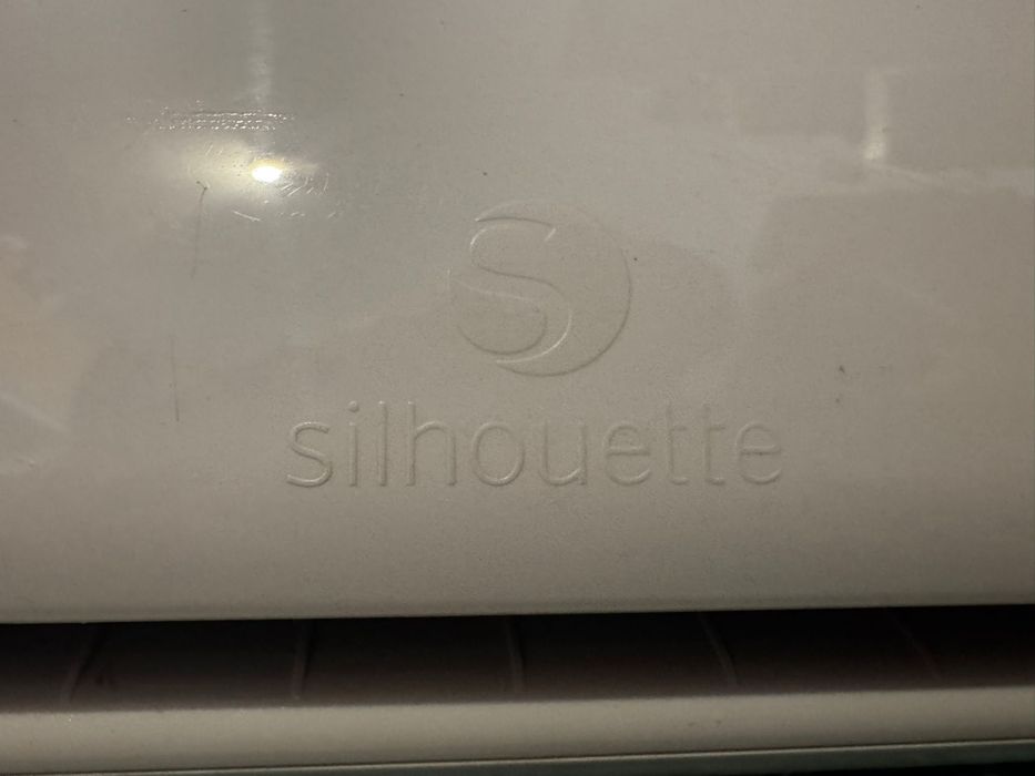 Plotter silhouette