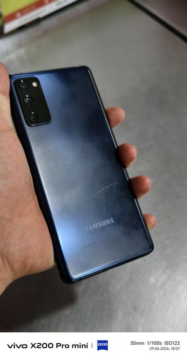 Samsung Galaxy  S 20 FE