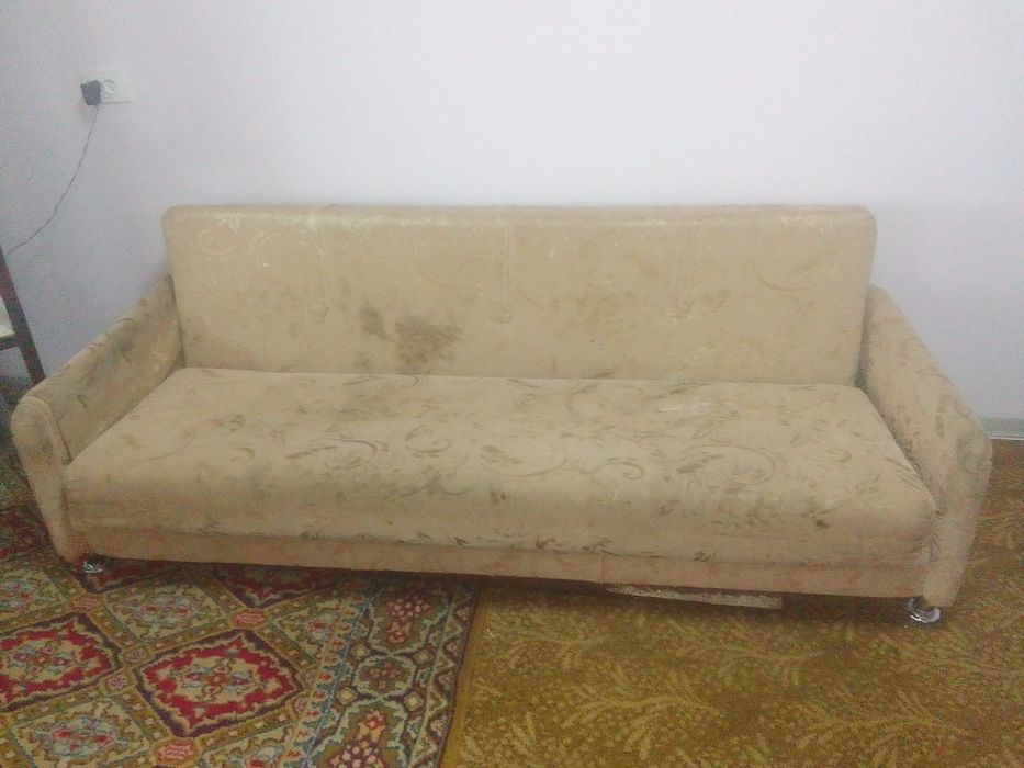 Срочно продам диван книжка +кресла