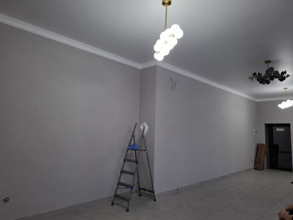 Поклейка обоев левкас под Обой