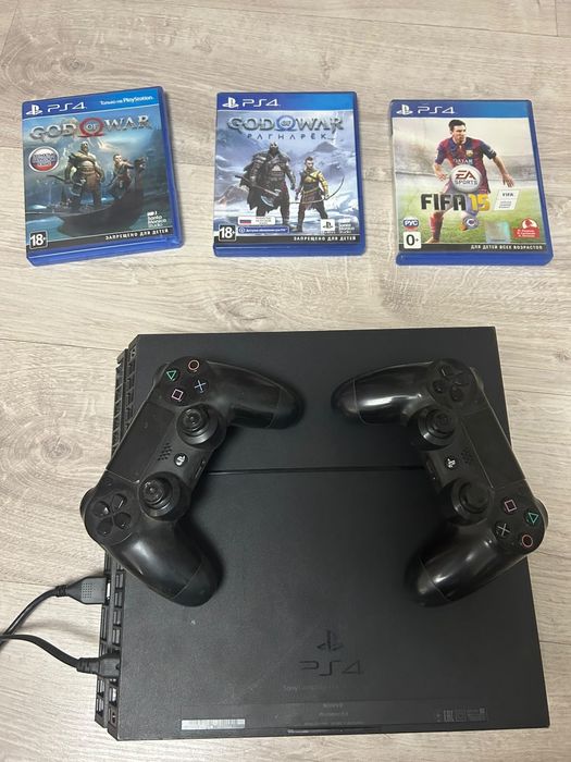 Продам Playatation 4