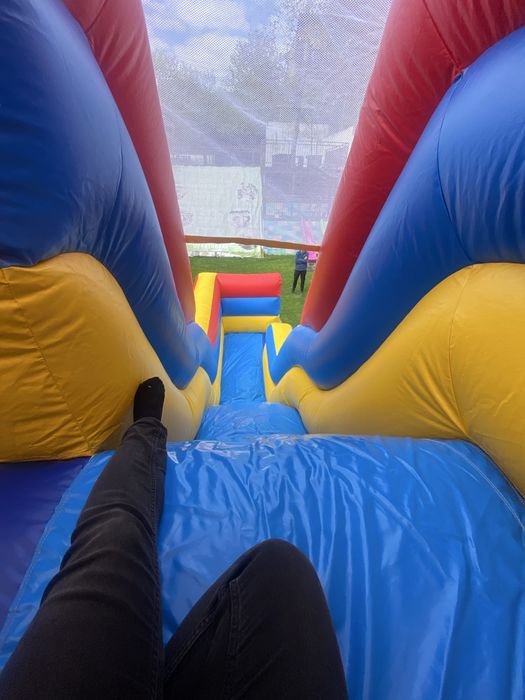 Topogan gonflabil mare de inchiriat la copii pentru evenimente