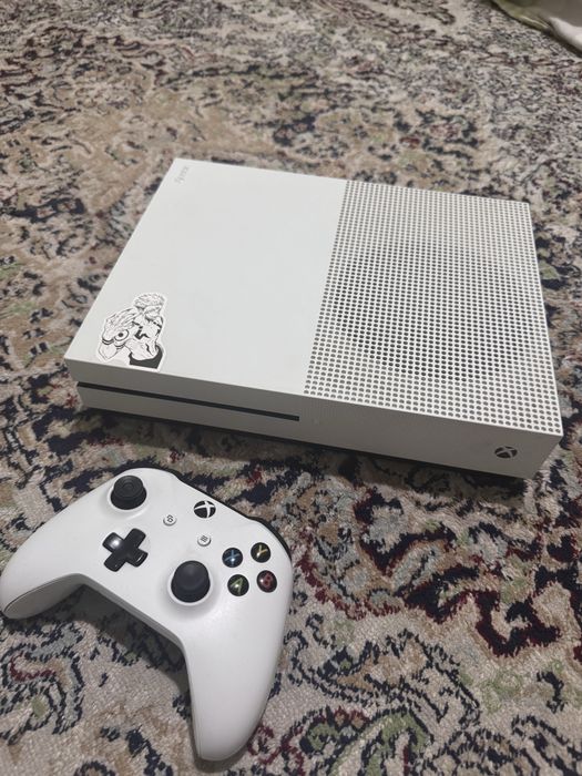 Xbox one s + диск с игрой