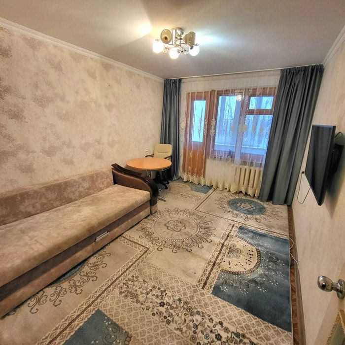 Продам двухкомнатную квартиру рн Школьник, 7 школа