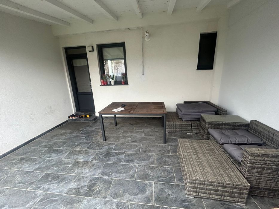 Casa la cheie zona metro schimb apartament nou auto